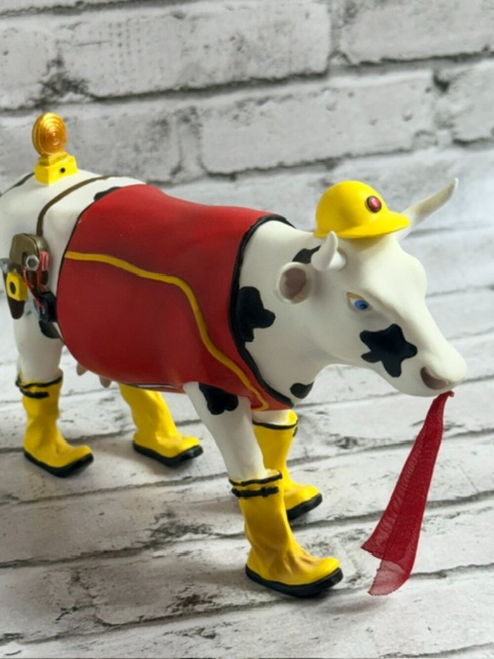 Vintage Cow Parade Figurine Westland Giftware Anthropomorphic Under Construction
